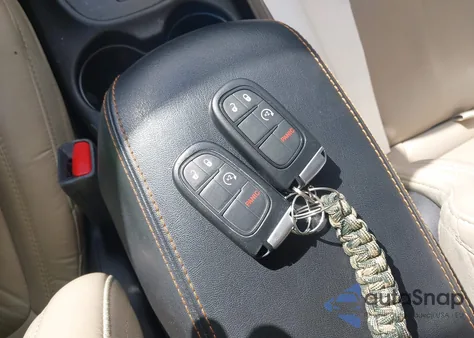 2016 Jeep Cherokee Limited from USA, damaged, VIN 1C4PJLDBXGW339123